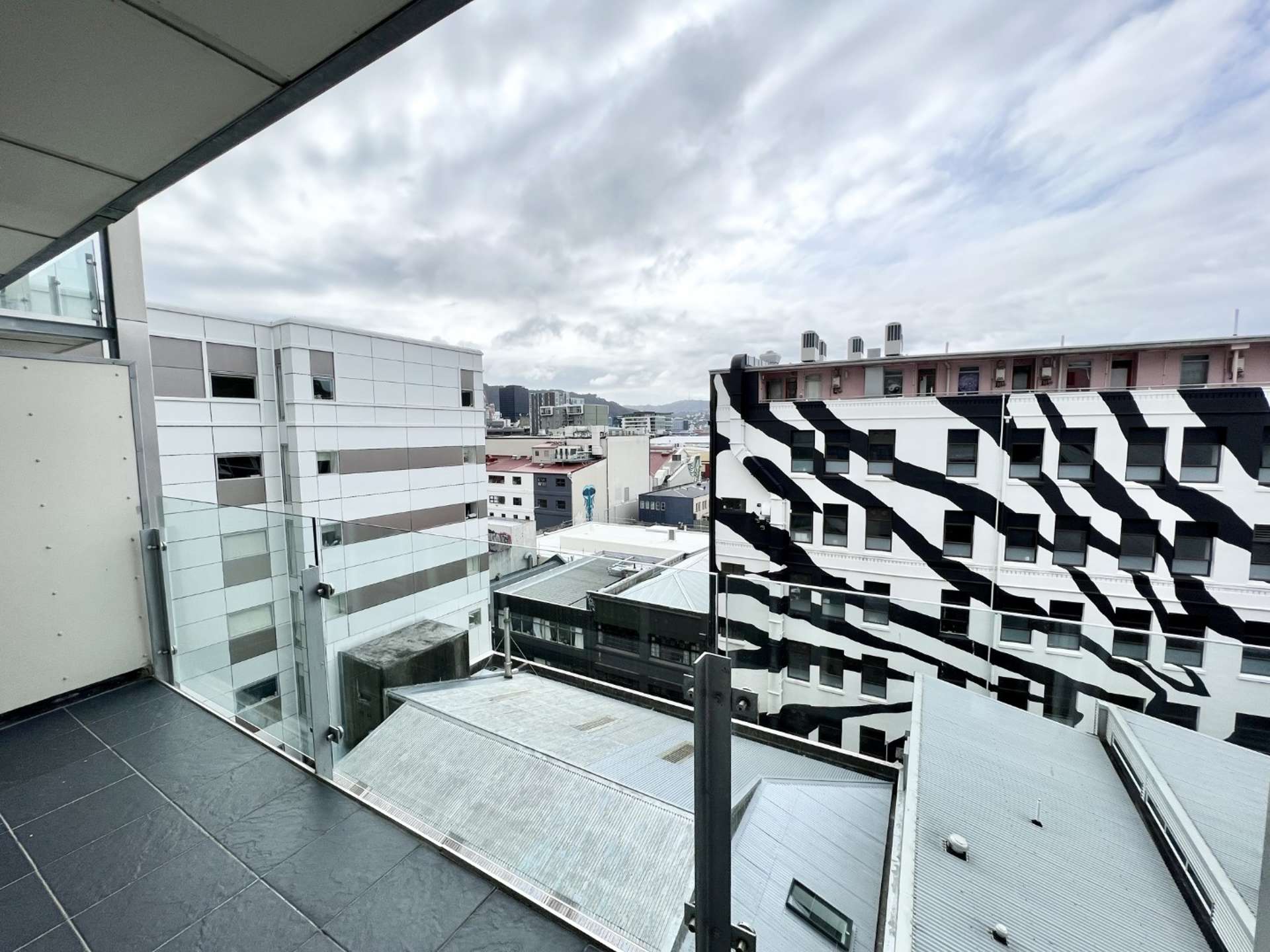 67/72-78 Tory Street 2185_0