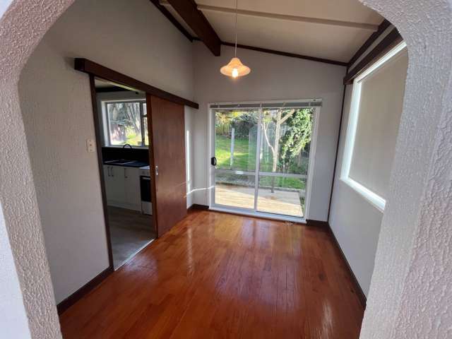 38 Thornlow Street Glendene_2