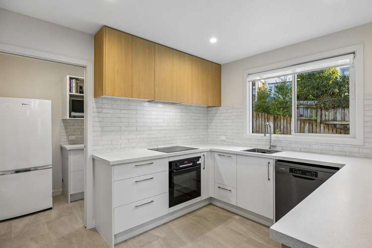11 Hazel Avenue Caversham_14