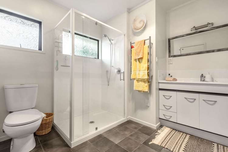 400 The Terrace Thames_22