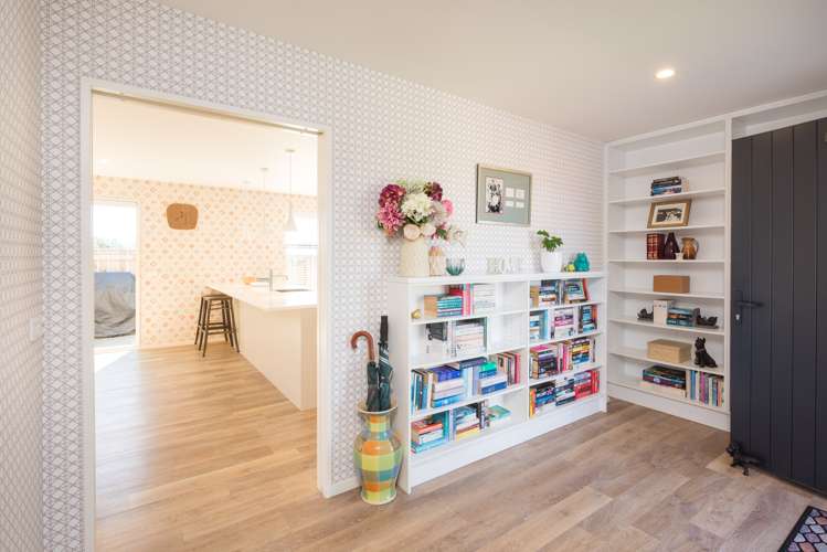 10 Spitfire Drive Burleigh_9