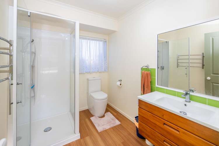 15 Roderick Place Rototuna_31