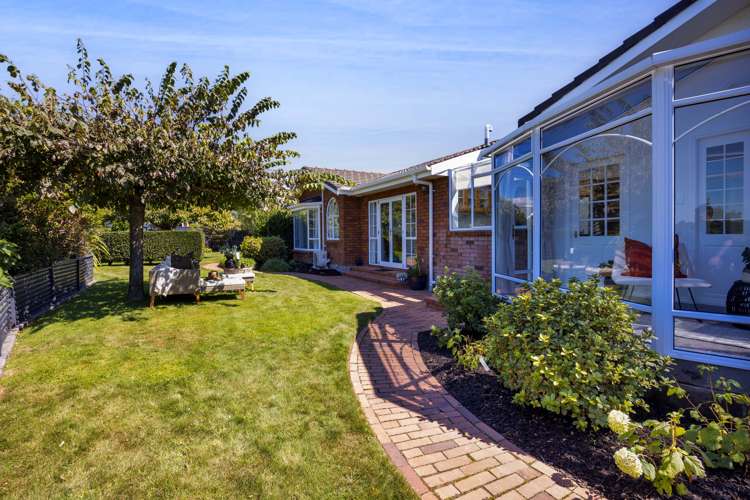 1c Waiwera Place Merrilands_26