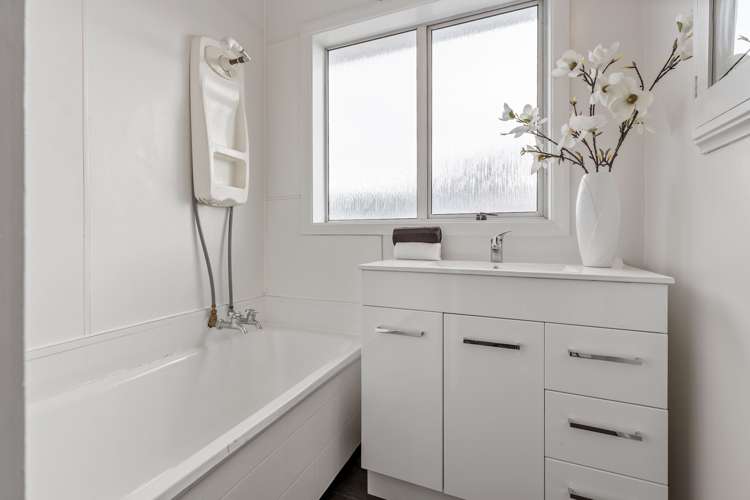 37 Neill Street Hornby_8