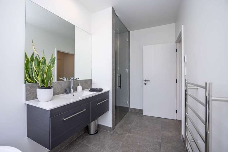 59 Pine Road Lichfield_14