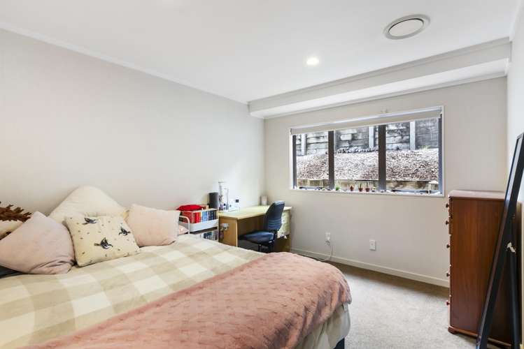 105 Waitakere Road Waitakere_13