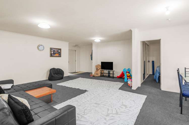7 Rene Way Huntington_13