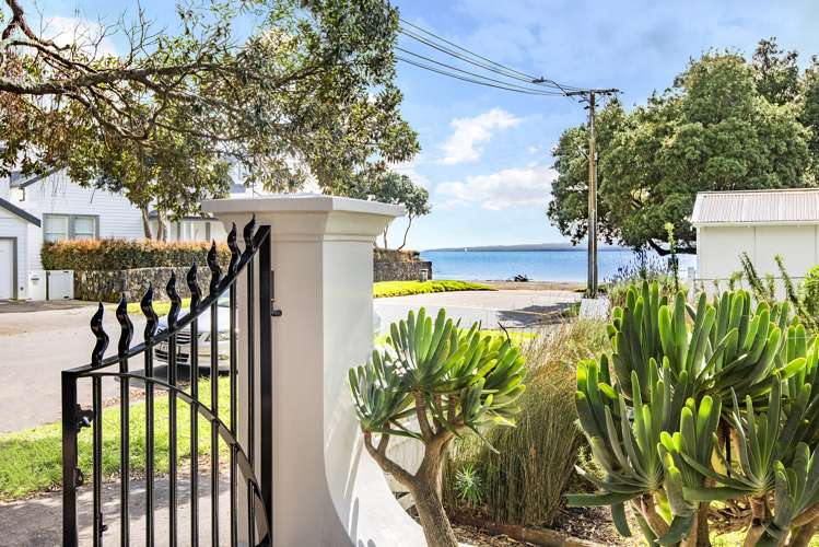 8 Arawa Avenue Devonport_1