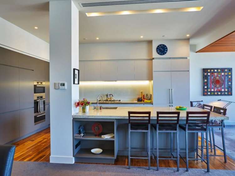 3b/3 Clyde Quay Wharf Te Aro_8