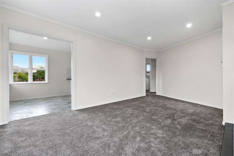1 Sutton Crescent Papakura_9