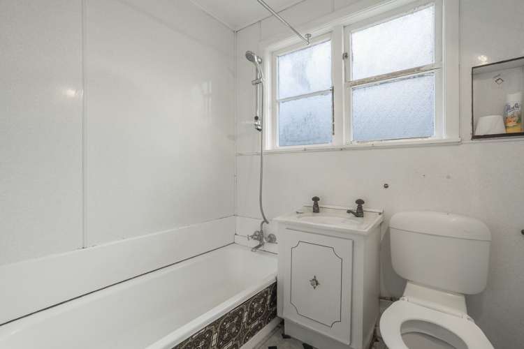 31 Newcombe Street Naenae_13