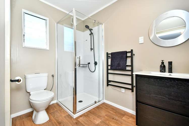 24 Magnolia Avenue Opaheke_13