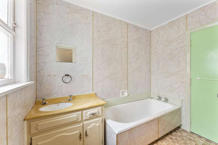 5 Kim Street Wainuiomata_11