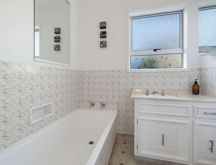 24a Upham Crescent Taradale_15