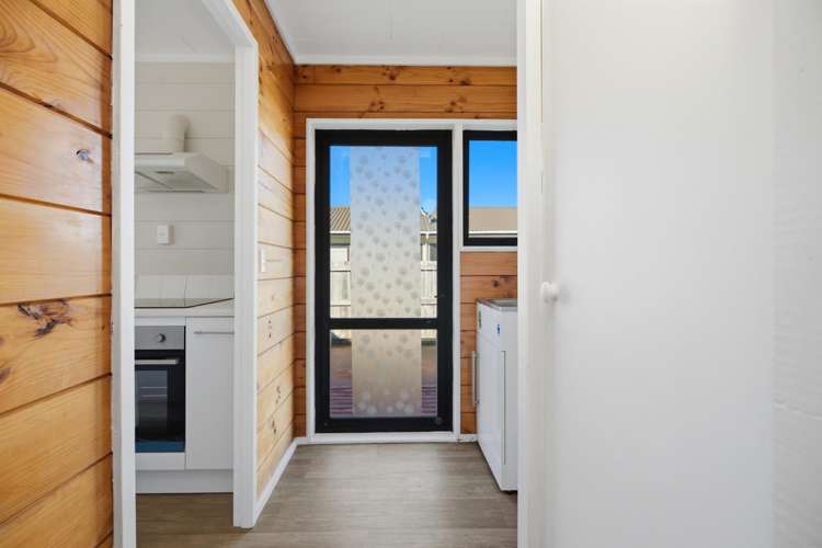 13B Sunrise Avenue Mt Maunganui_12