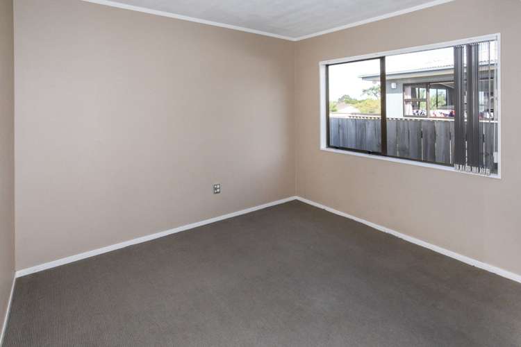 4b Fernleigh Avenue Waiuku_7