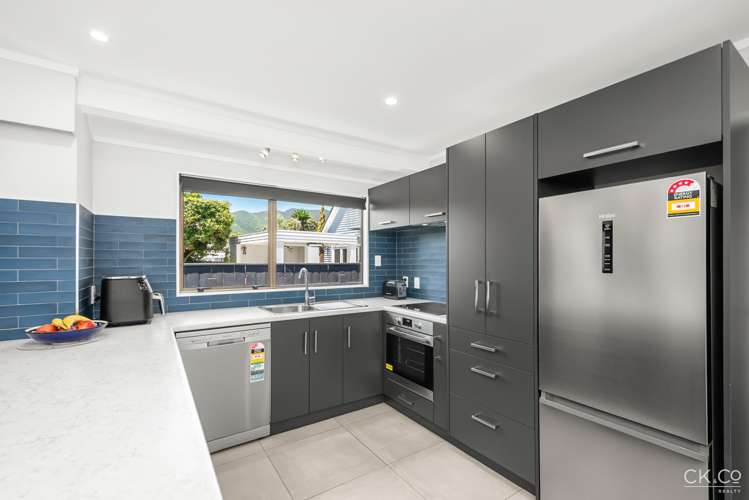 19b Totara Crescent Woburn_1