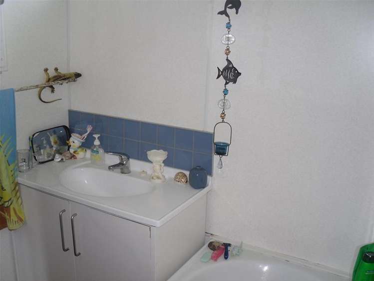 152 Portia Street Stratford_11