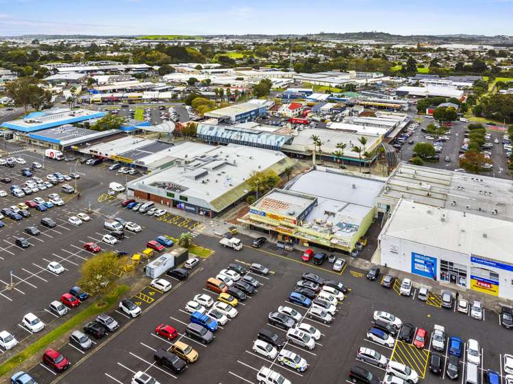 14 Fair Mall Otara_16