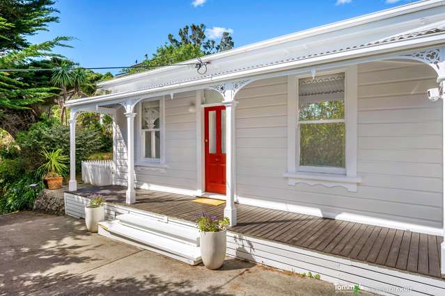 Three Bedroom Character in Ngaio