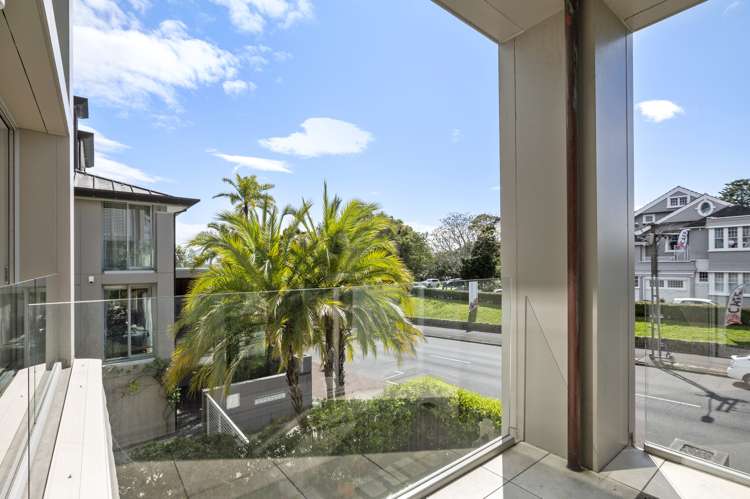 2/104a Gladstone Road Parnell_14