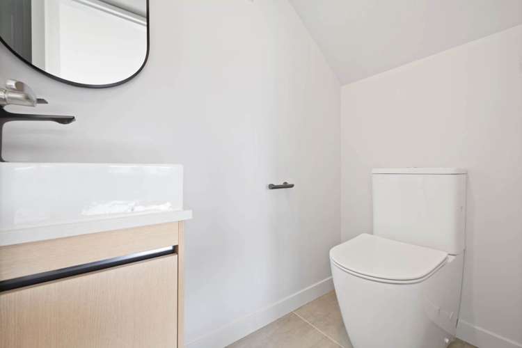 1a Meadow Crescent Te Atatu South_8