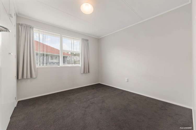 18 Lingfield Street Glenfield_12