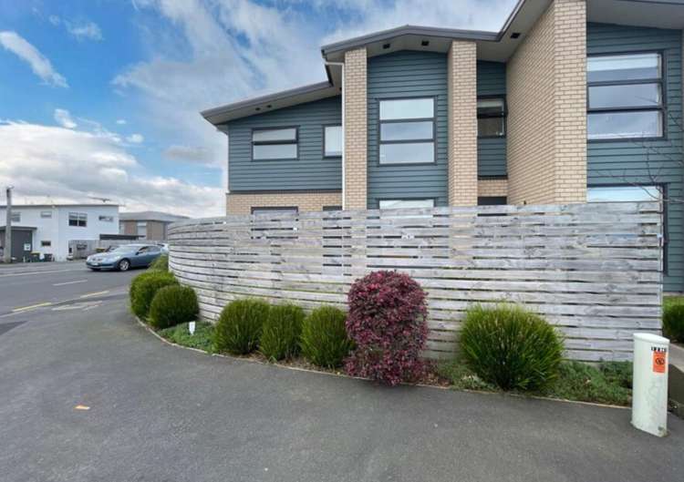 1/96 Knighton Road 1076_1