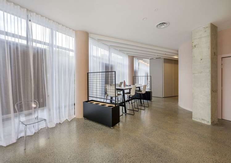 1R/10 Normanby Road Mount Eden_2