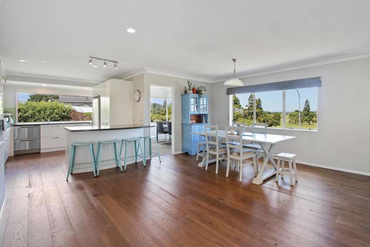 27 Stella Drive Clarks Beach_16