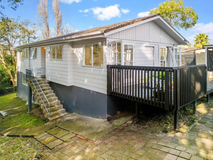 10 Karina Place Glen Eden_14