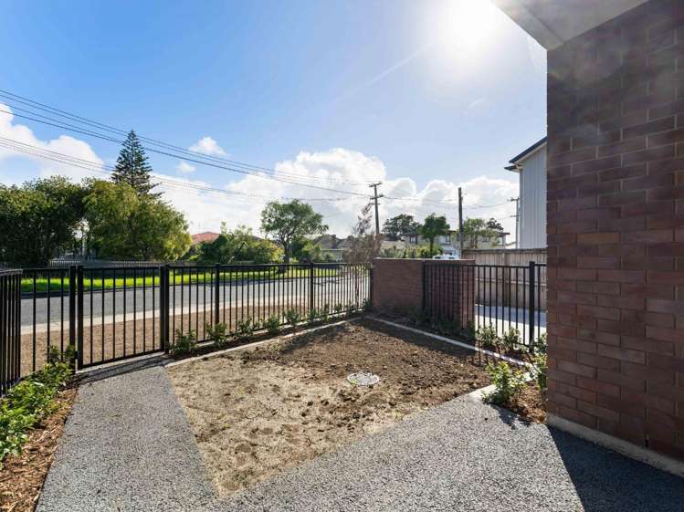 2/4 Millen Ave 10694_17