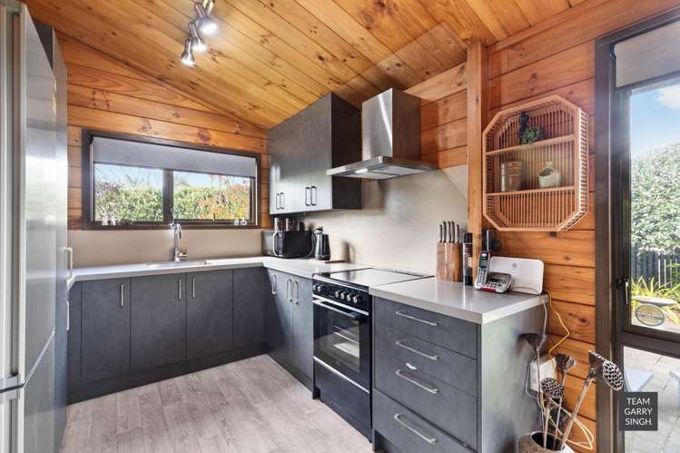 8B Chichester Drive Rosehill_10