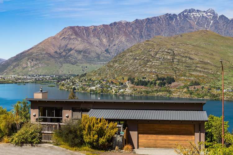 18 Olivers Place Queenstown_1