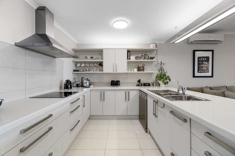 4 Ruske Place Grandview Heights_8