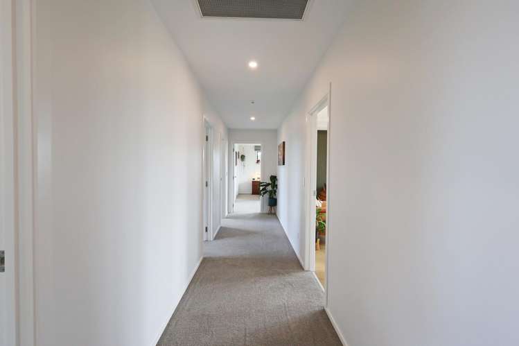 32 Lindsay Way Grasmere_19