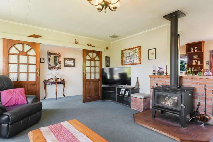 11 Kipling Crescent Stoke_6