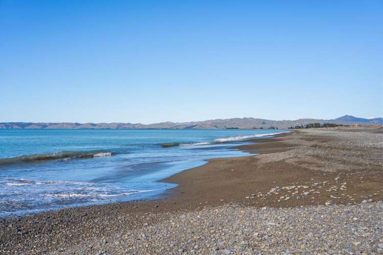 16 Hinepango Drive Rarangi_31