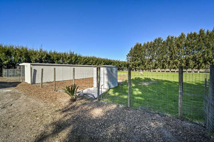 25 Stock Road Pakipaki_21