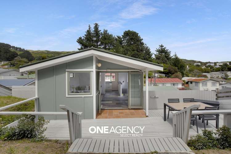 54 Cardiff Crescent Cannons Creek_8