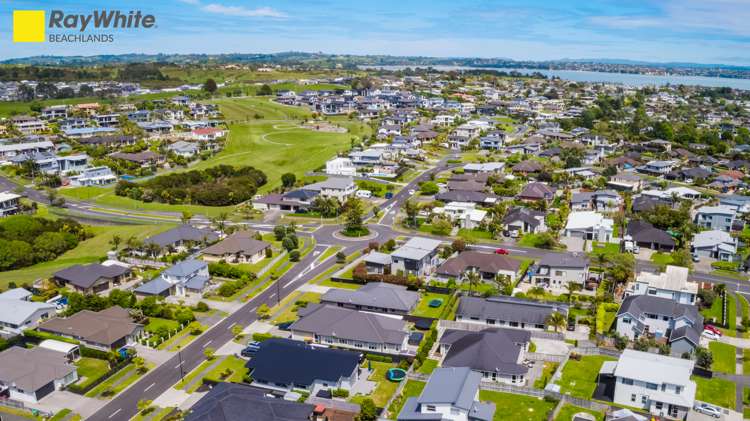 7 Reliance Crescent Beachlands_32