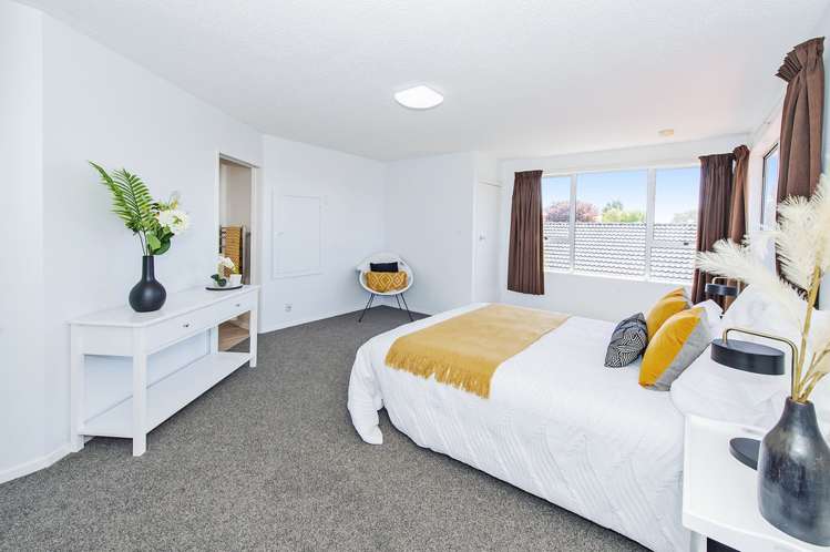 67 Oakley Crescent Hornby_17