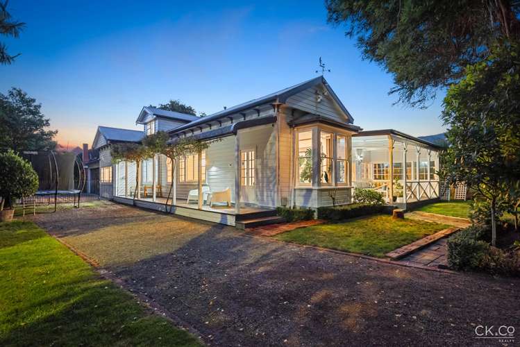 2 Barton Road Heretaunga_29