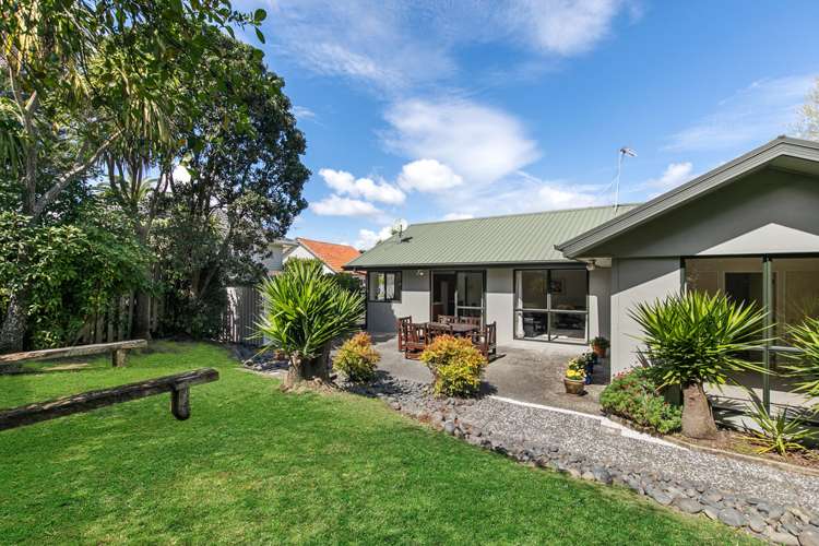 102a Kervil Avenue Te Atatu Peninsula_0