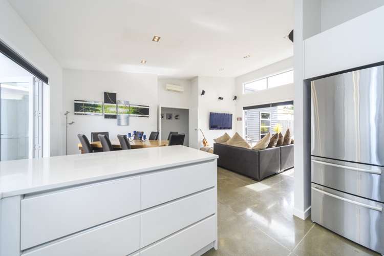 26a Ngaio Street West End_6