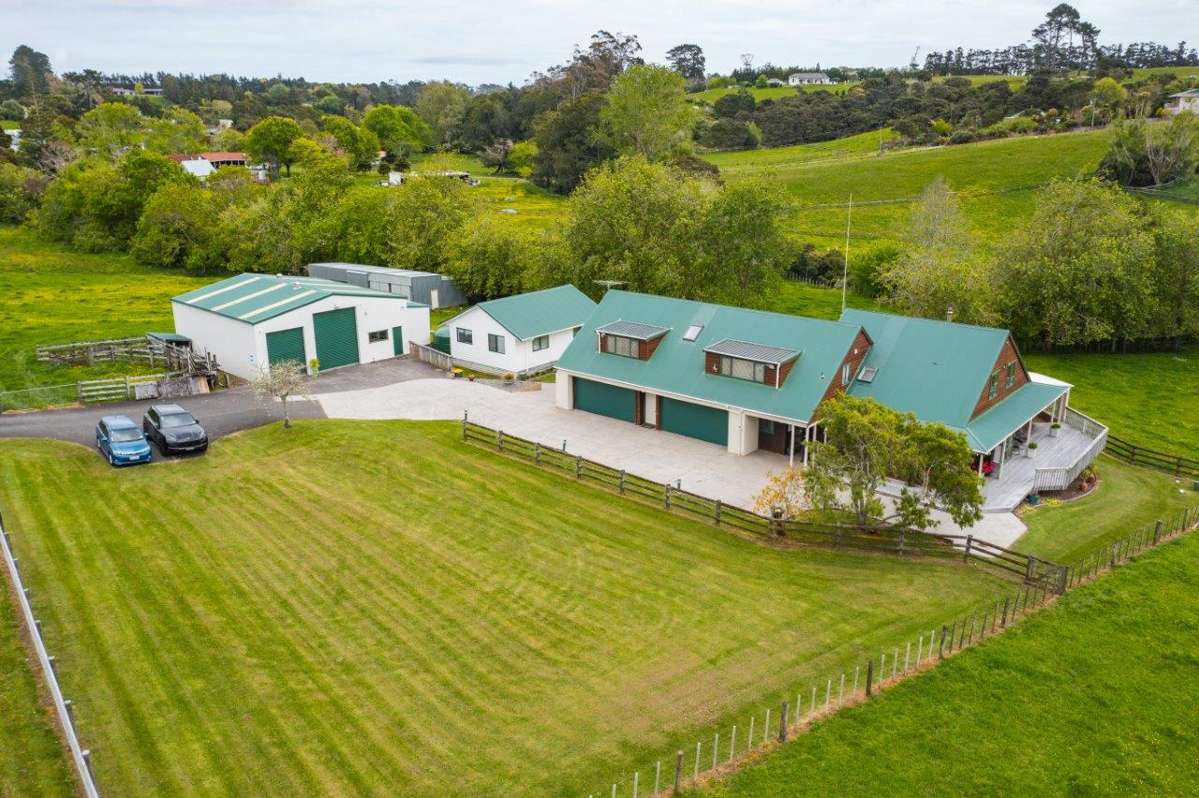 136 Muriwai Road_0