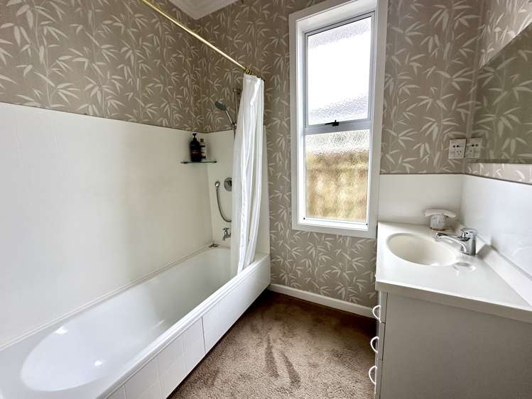 97 Wilton Street Windsor_22