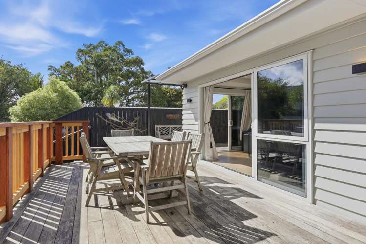 17 Waiwera Road Waiwera_8