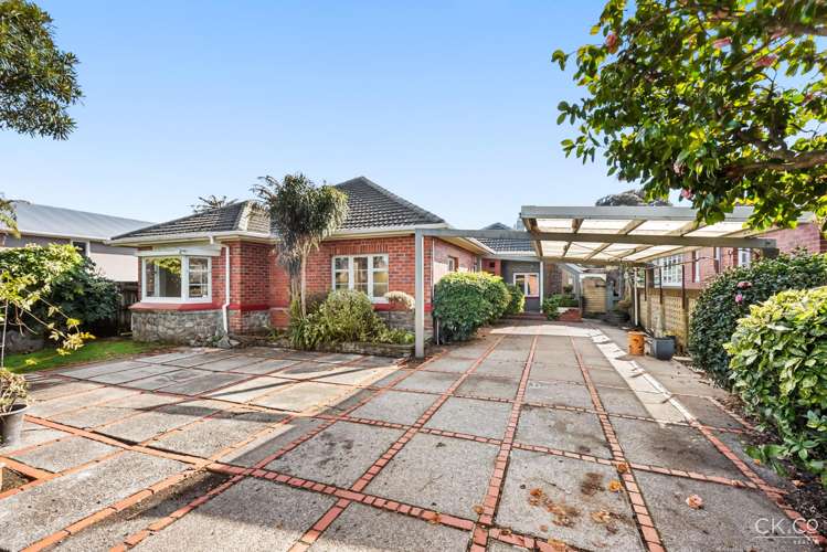653 Fergusson Drive Trentham_21