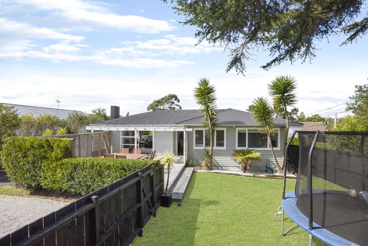 1/51 Lancaster Road Beach Haven_0